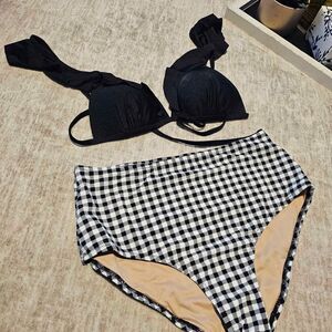 New Women's  Bathing Suit  -  Size Medium.